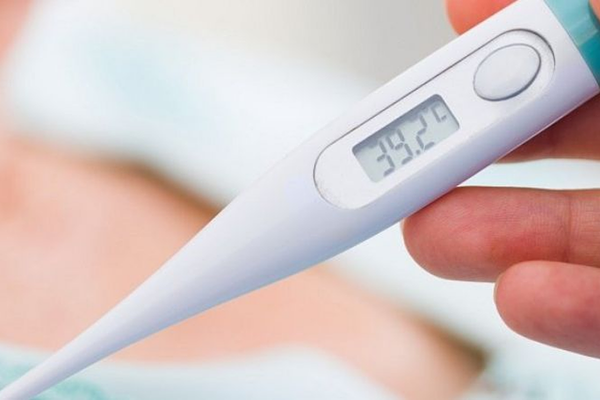 bị sốt có tắm được không 2