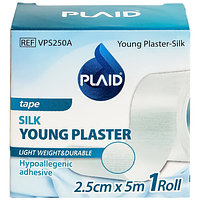 Băng keo cuộn lụa Young Plaster-Silk 2.5cm x 5m Young Chemical cố định ống truyền dẫn, dán lên gạc cố định vết thương (Hộp 1 cuộn)